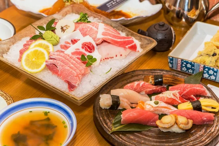 Bon Chamchi tuna sashimi