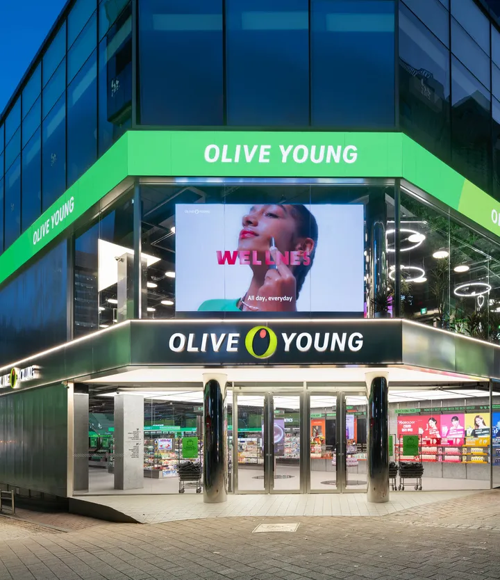 釜山西面 Olive Young 大型門市外觀