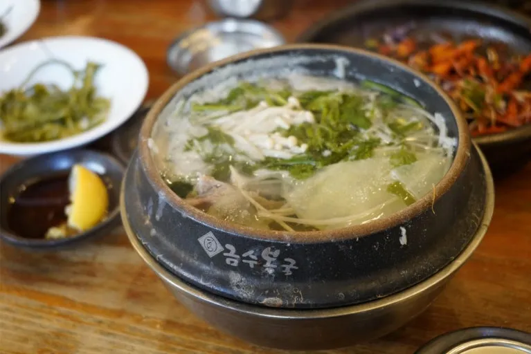 Geumsu Bokguk pufferfish soup