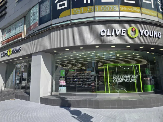 釜山・海雲台のオリーブヤング店舗の外観